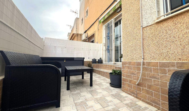 Odsprzedaż - Bungalow - Torrevieja - Los Balcones