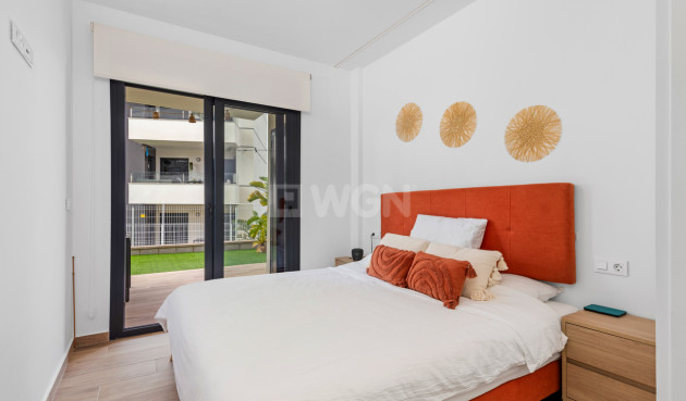 Reventa - Apartamento / piso - Villamartin - Costa Blanca