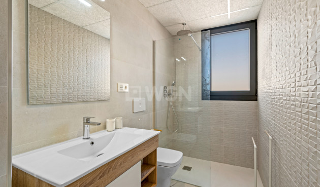 Resale - Apartment / flat - Villamartin - Costa Blanca