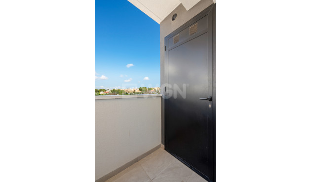 Resale - Apartment / flat - Villamartin - Costa Blanca