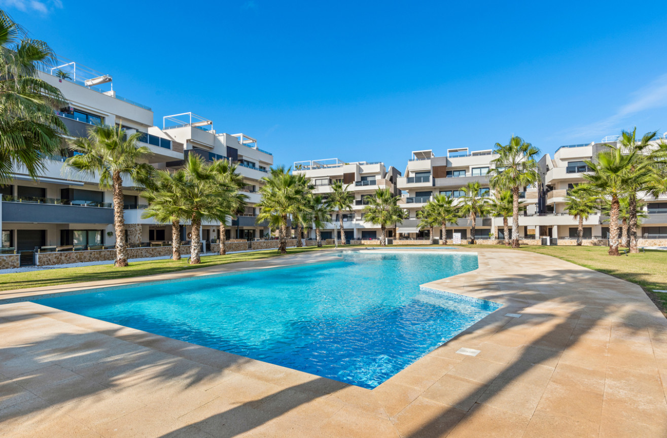 Resale - Apartment / flat - Villamartin - Costa Blanca