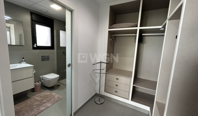 Odsprzedaż - Villa - Los Balcones - Costa Blanca