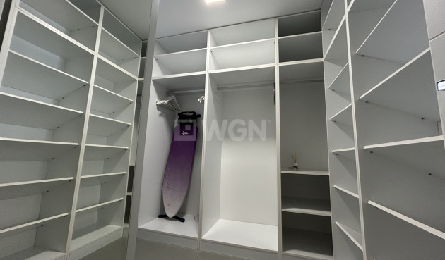 Odsprzedaż - Villa - Los Balcones - Costa Blanca