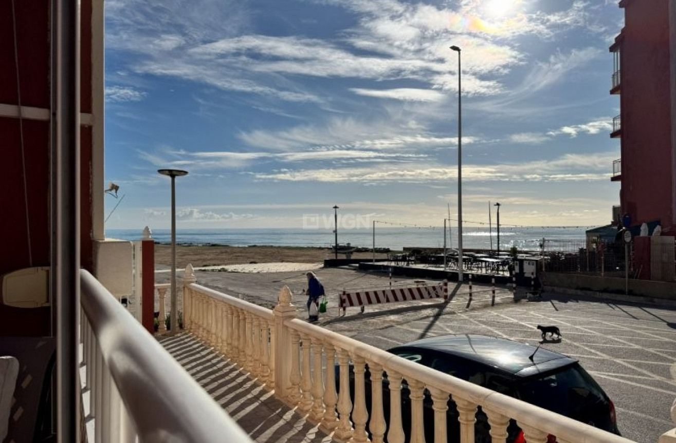 Odsprzedaż - Mieszkanie w bloku - La Mata - Costa Blanca