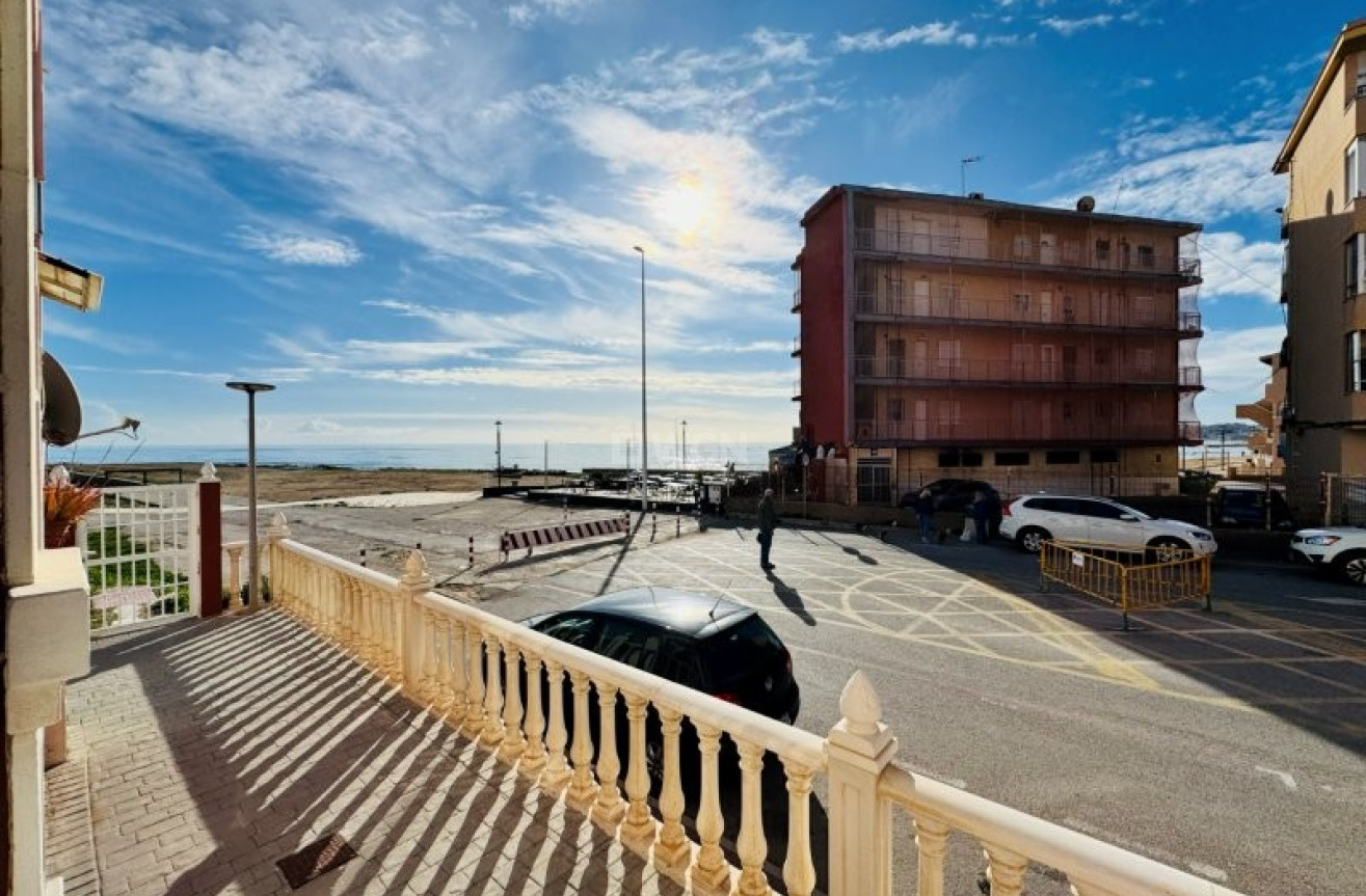 Odsprzedaż - Mieszkanie w bloku - La Mata - Costa Blanca