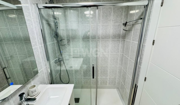 Odsprzedaż - Mieszkanie w bloku - La Mata - Costa Blanca