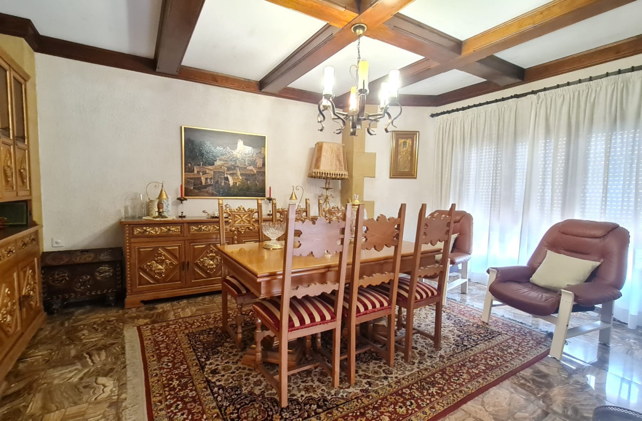 Odsprzedaż - Kamienica - Elda - Inland