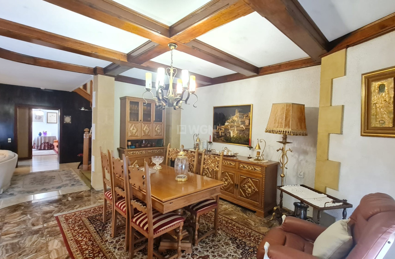 Odsprzedaż - Kamienica - Elda - Inland