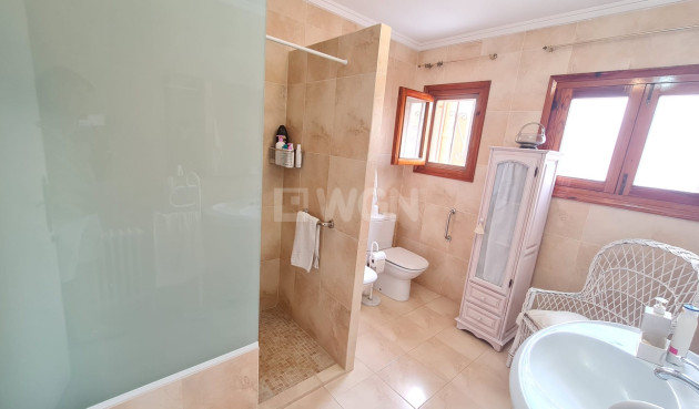 Odsprzedaż - Kamienica - Elda - Inland