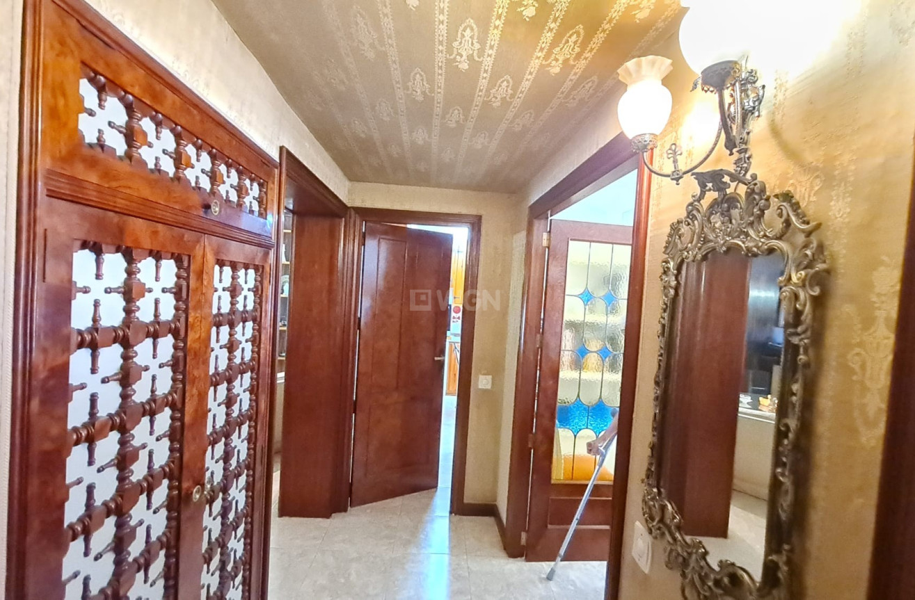 Odsprzedaż - Kamienica - Elda - Inland