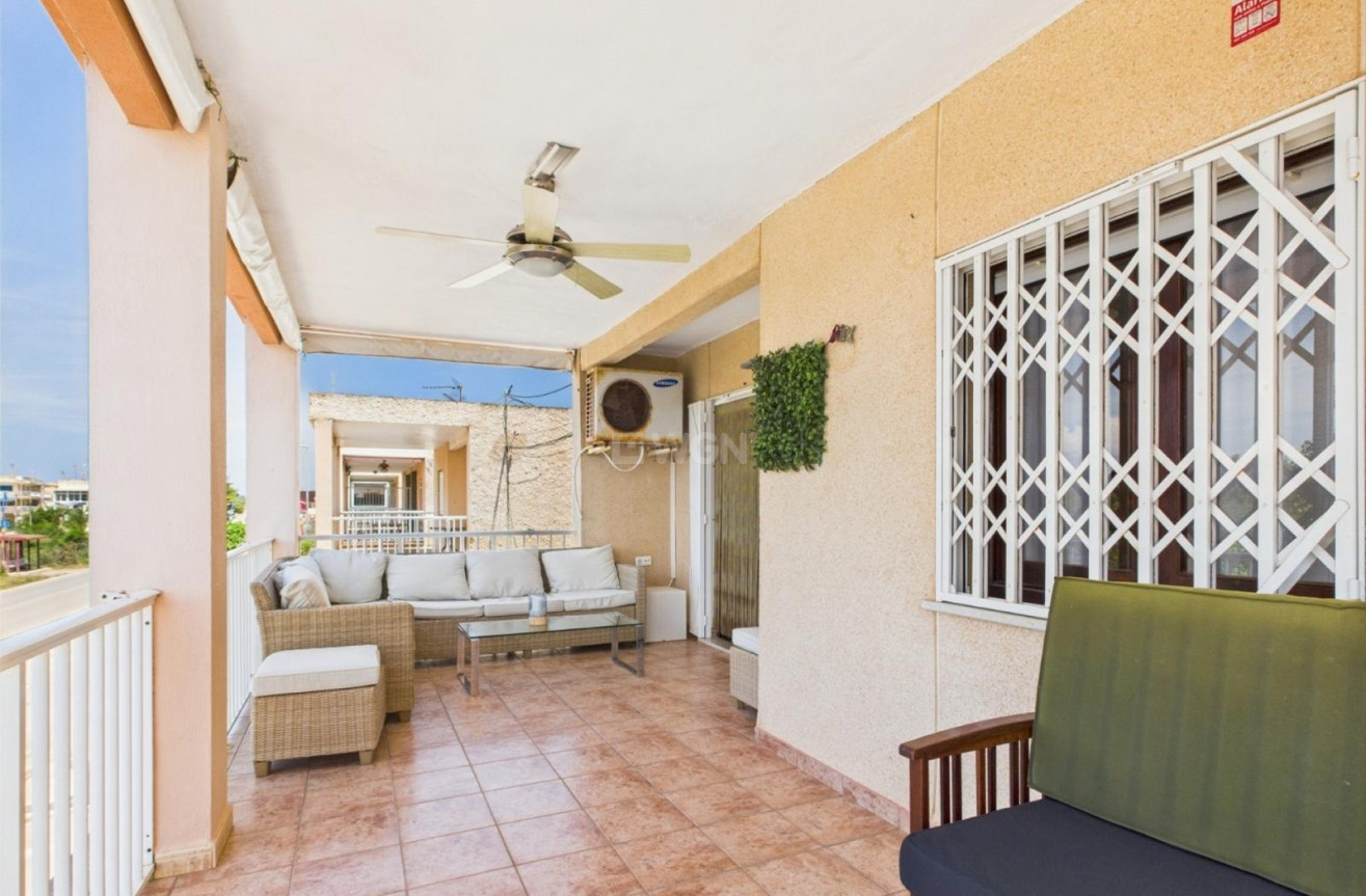 Odsprzedaż - Mieszkanie w bloku - Los Urrutias - Costa Calida