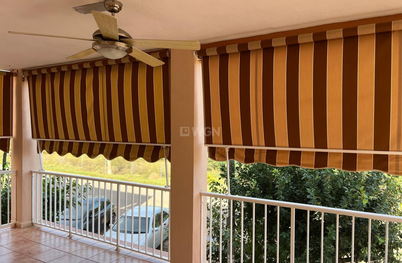 Odsprzedaż - Mieszkanie w bloku - Los Urrutias - Costa Calida