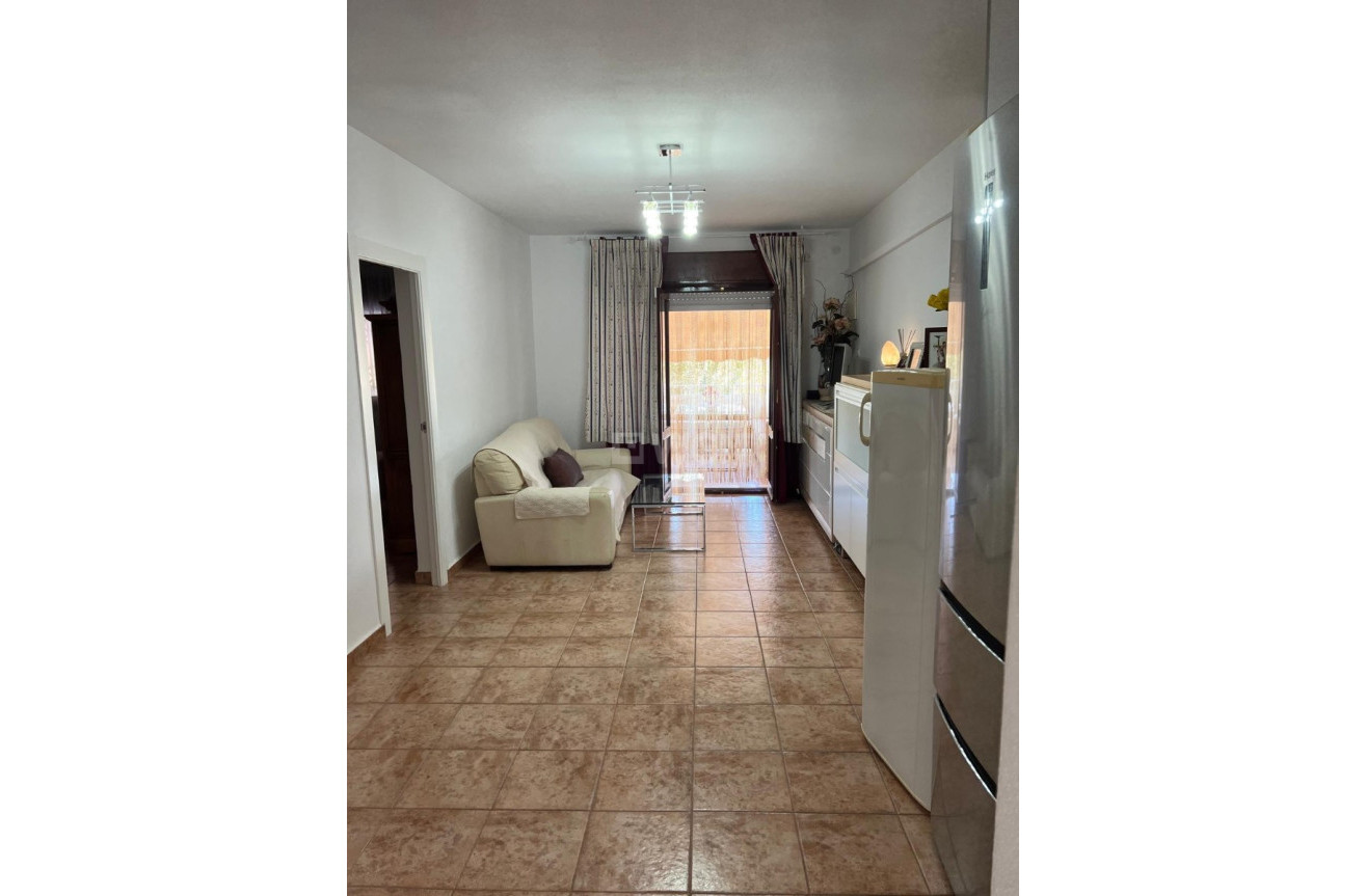 Odsprzedaż - Mieszkanie w bloku - Los Urrutias - Costa Calida