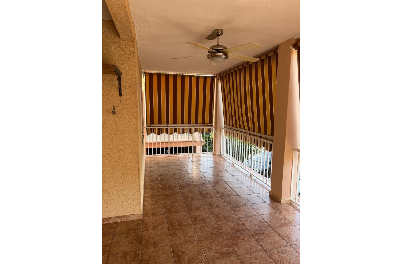 Odsprzedaż - Mieszkanie w bloku - Los Urrutias - Costa Calida