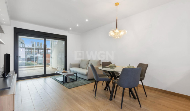 Odsprzedaż - Bungalow - Torrevieja - Los Balcones - Los Altos del Edén