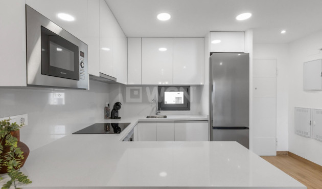 Odsprzedaż - Bungalow - Torrevieja - Los Balcones - Los Altos del Edén