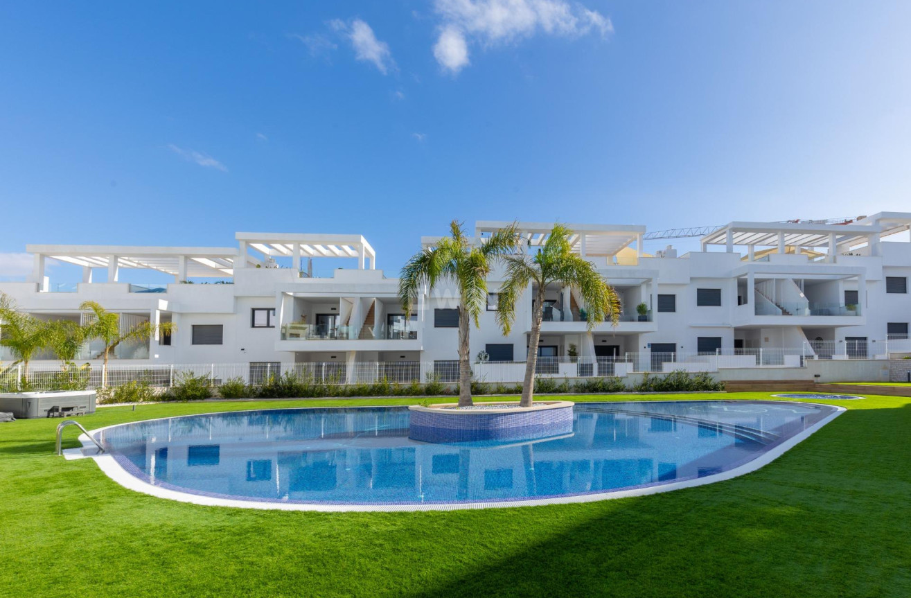 Odsprzedaż - Bungalow - Torrevieja - Los Balcones - Los Altos del Edén