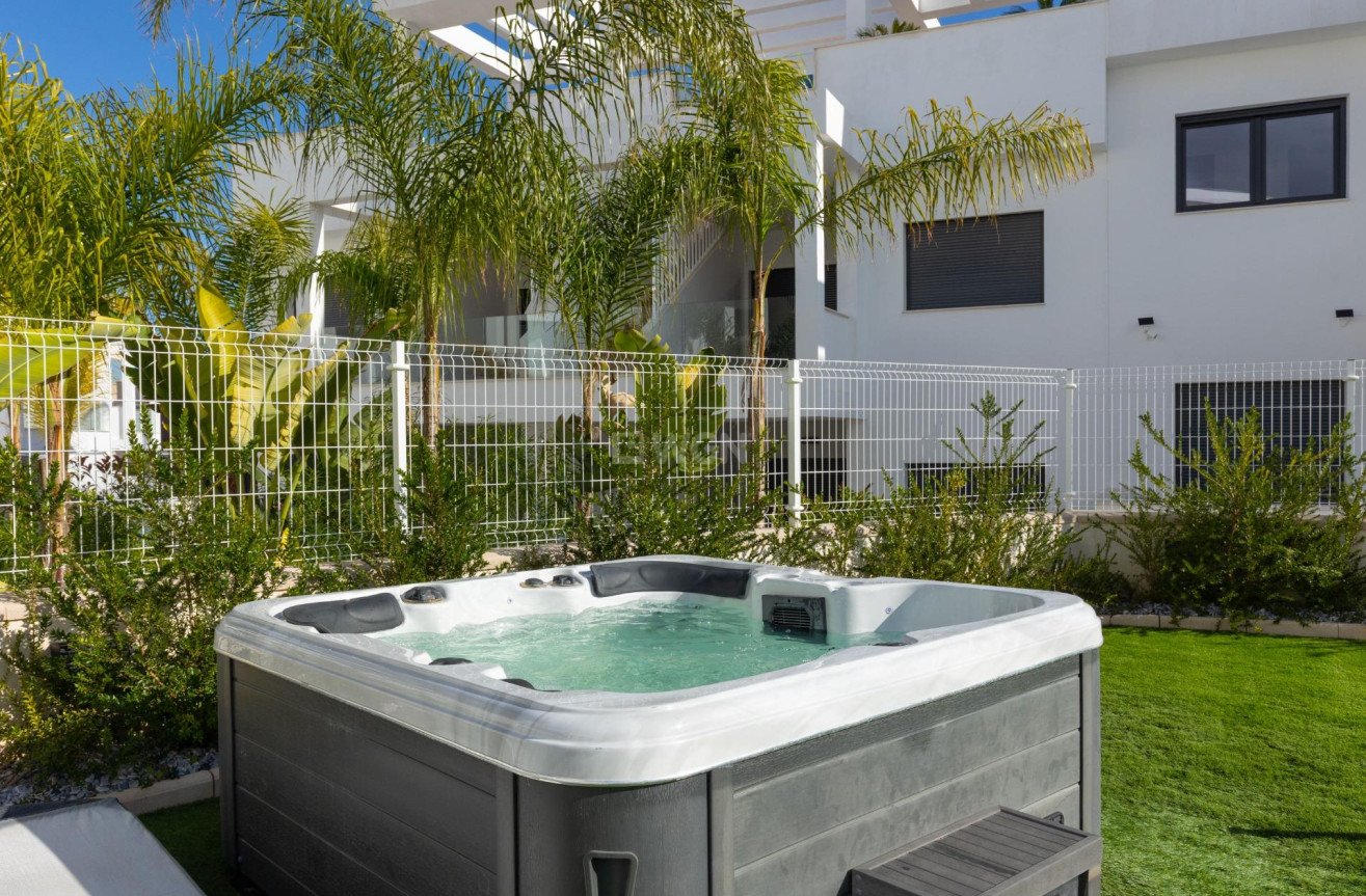 Odsprzedaż - Bungalow - Torrevieja - Los Balcones - Los Altos del Edén