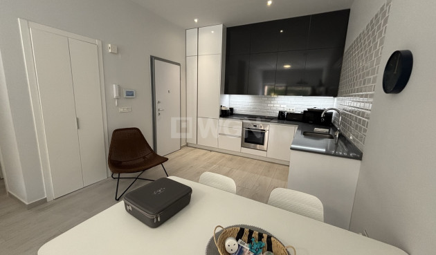 Odsprzedaż - Mieszkanie w bloku - Villamartin - Costa Blanca