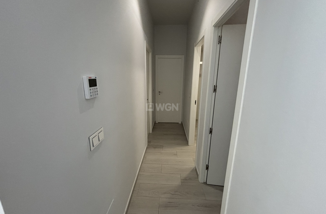 Odsprzedaż - Mieszkanie w bloku - Villamartin - Costa Blanca