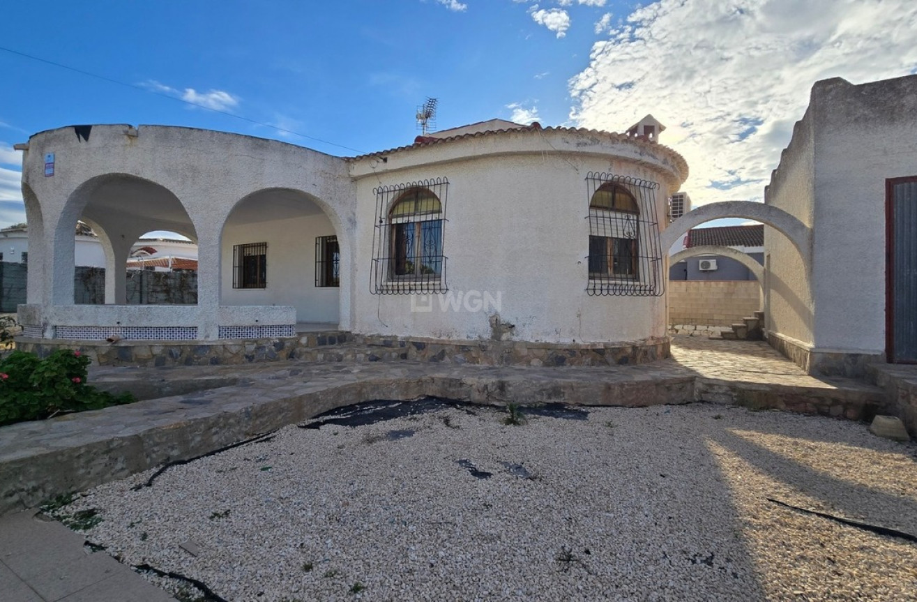 Odsprzedaż - Villa - Torrevieja - Costa Blanca