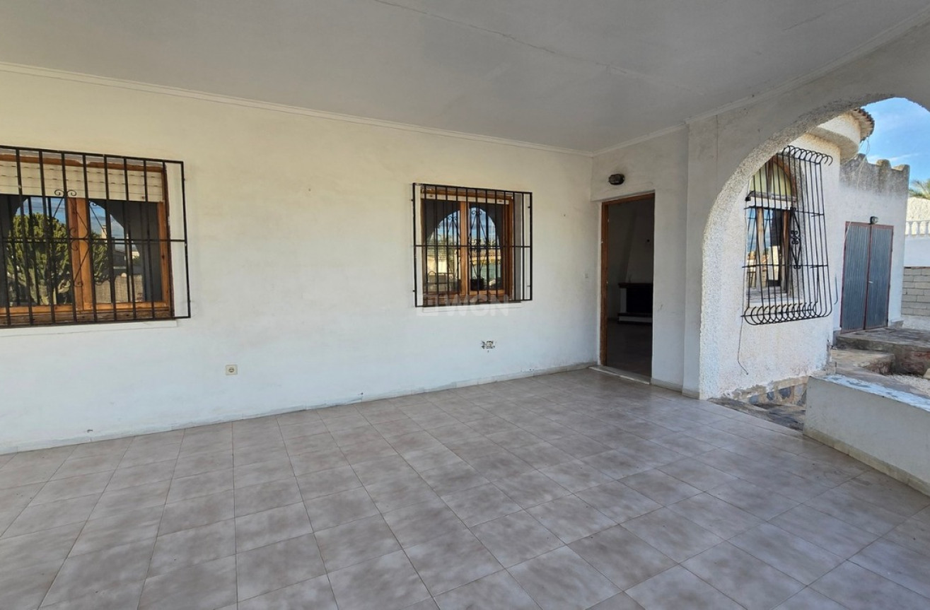 Odsprzedaż - Villa - Torrevieja - Costa Blanca