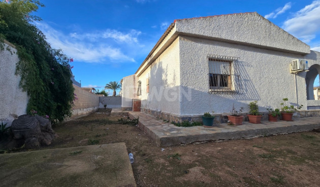 Odsprzedaż - Villa - Torrevieja - Costa Blanca