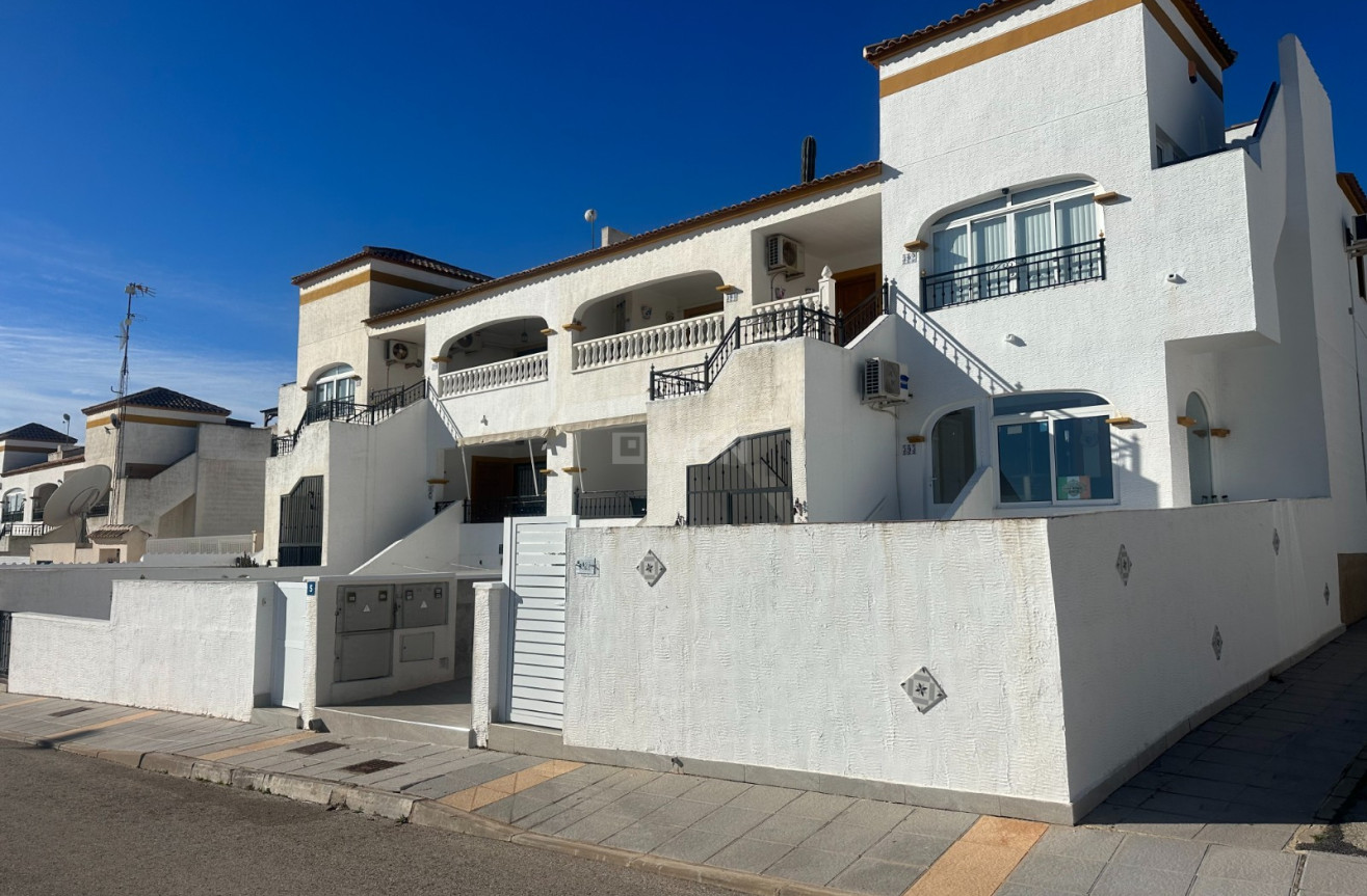 Odsprzedaż - Mieszkanie w bloku - Orihuela - Inland