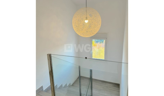 Odsprzedaż - Villa - Alfas del Pí - Costa Blanca