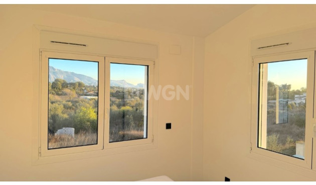 Odsprzedaż - Villa - Alfas del Pí - Costa Blanca