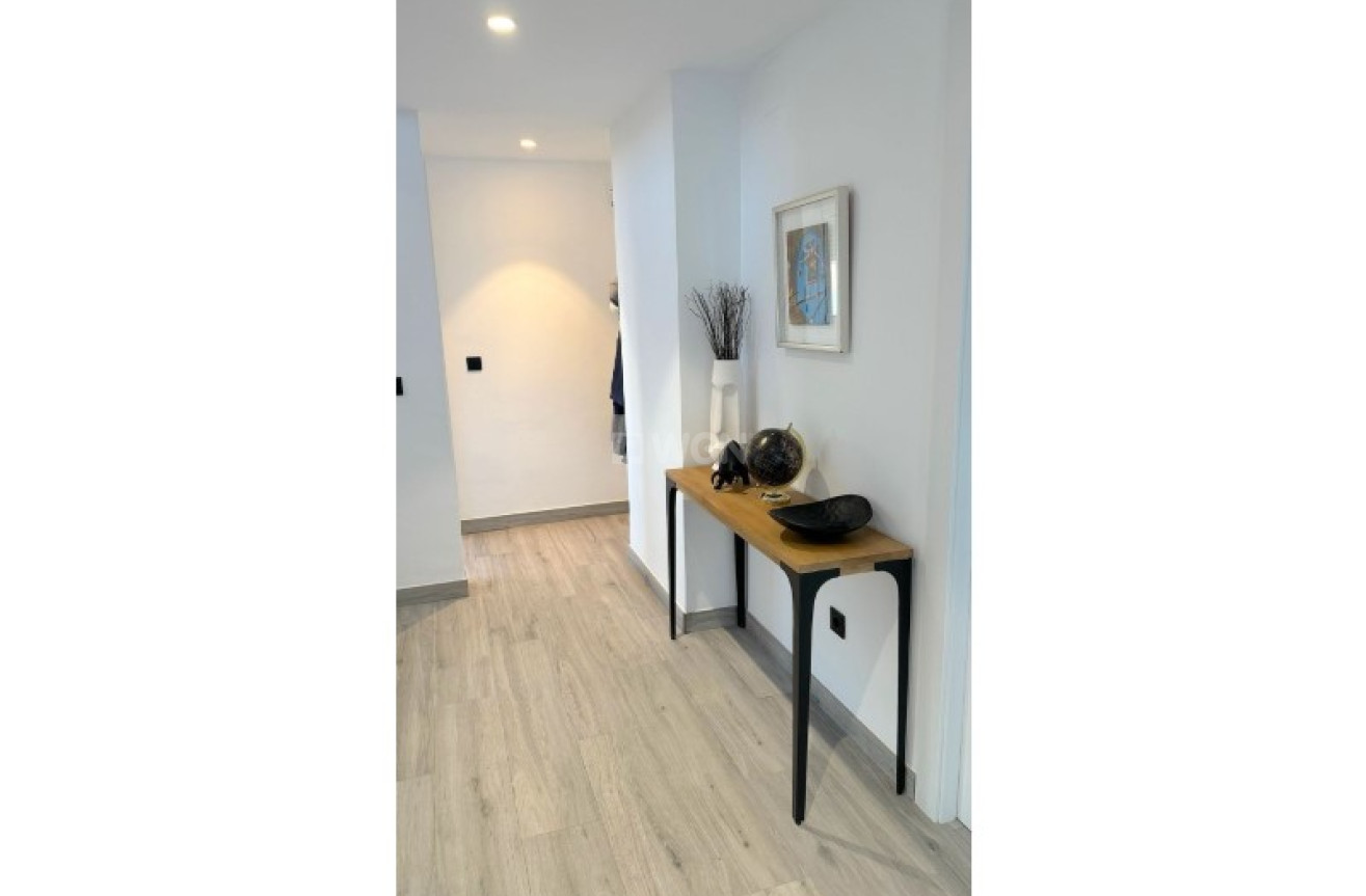 Odsprzedaż - Villa - Alfas del Pí - Costa Blanca