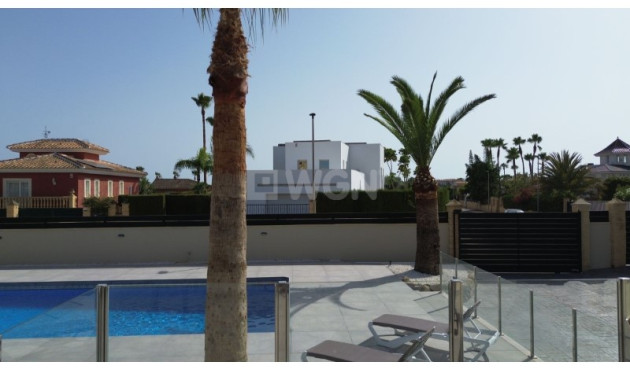 Odsprzedaż - Villa - Alfas del Pí - Costa Blanca