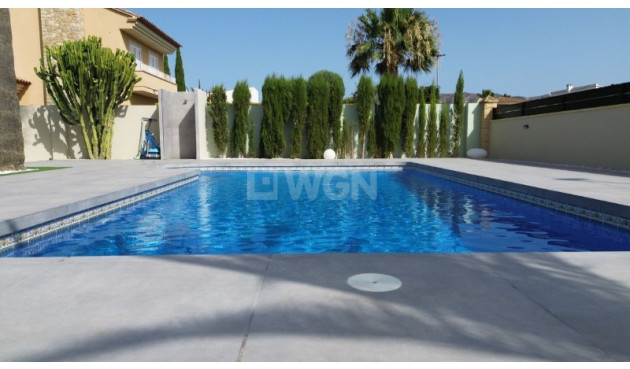 Odsprzedaż - Villa - Alfas del Pí - Costa Blanca