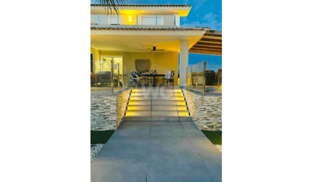 Odsprzedaż - Villa - Alfas del Pí - Costa Blanca