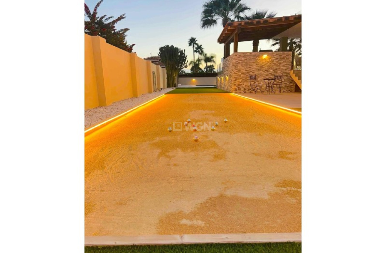 Odsprzedaż - Villa - Alfas del Pí - Costa Blanca