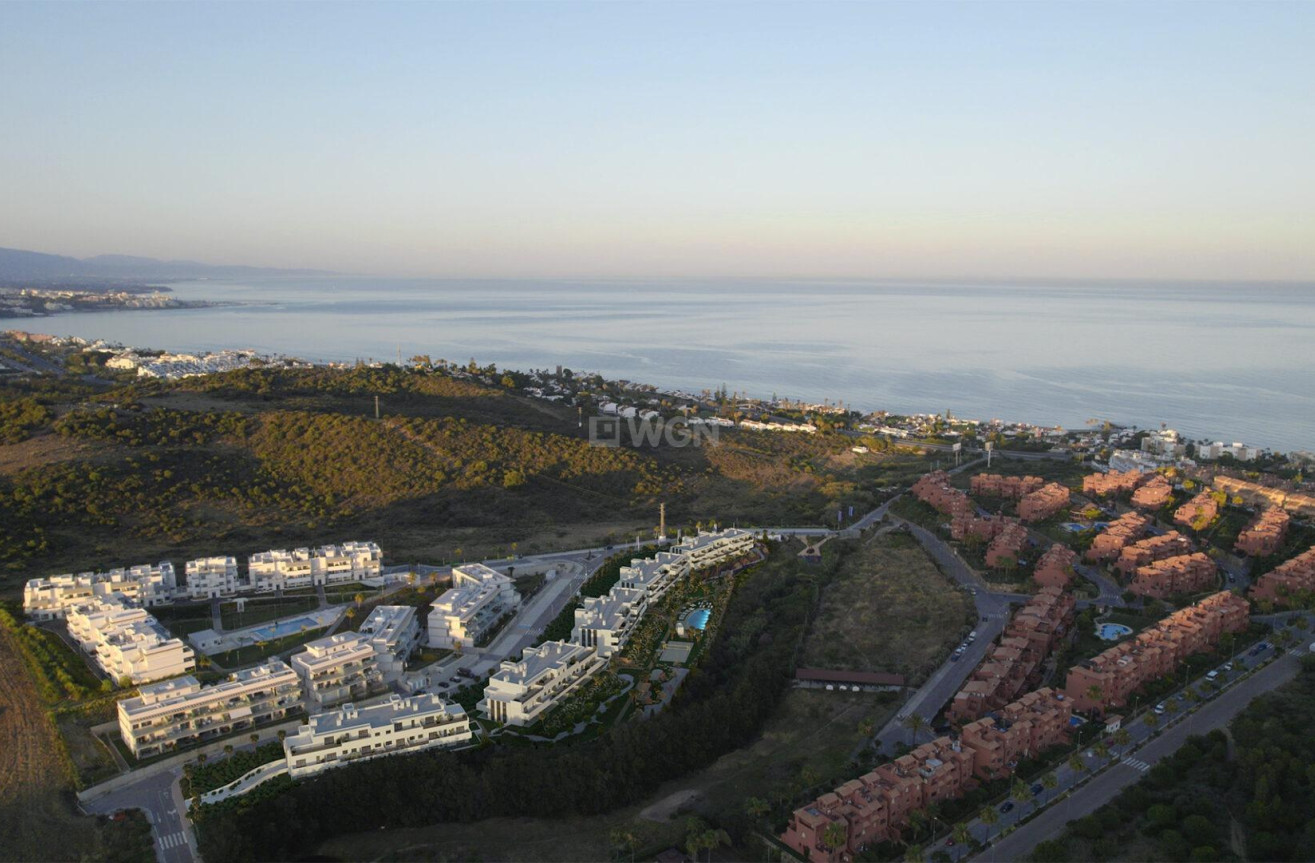 Nowy budynek - Daszek - Estepona - Urb. La Galera
