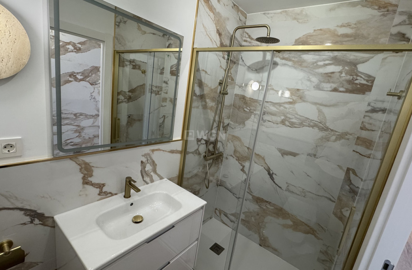 Odsprzedaż - Daszek - Punta Prima - Costa Blanca