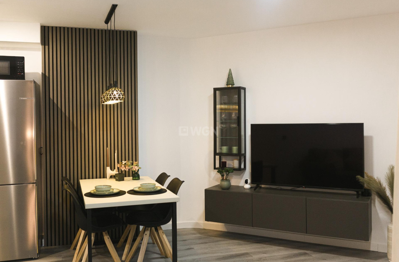 Odsprzedaż - Mieszkanie w bloku - Torrevieja - Curva Del Palangre