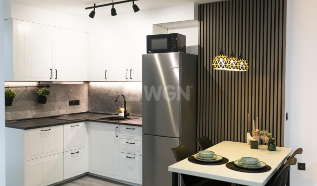 Odsprzedaż - Mieszkanie w bloku - Torrevieja - Curva Del Palangre