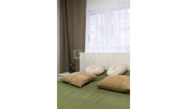 Odsprzedaż - Mieszkanie w bloku - Torrevieja - Curva Del Palangre