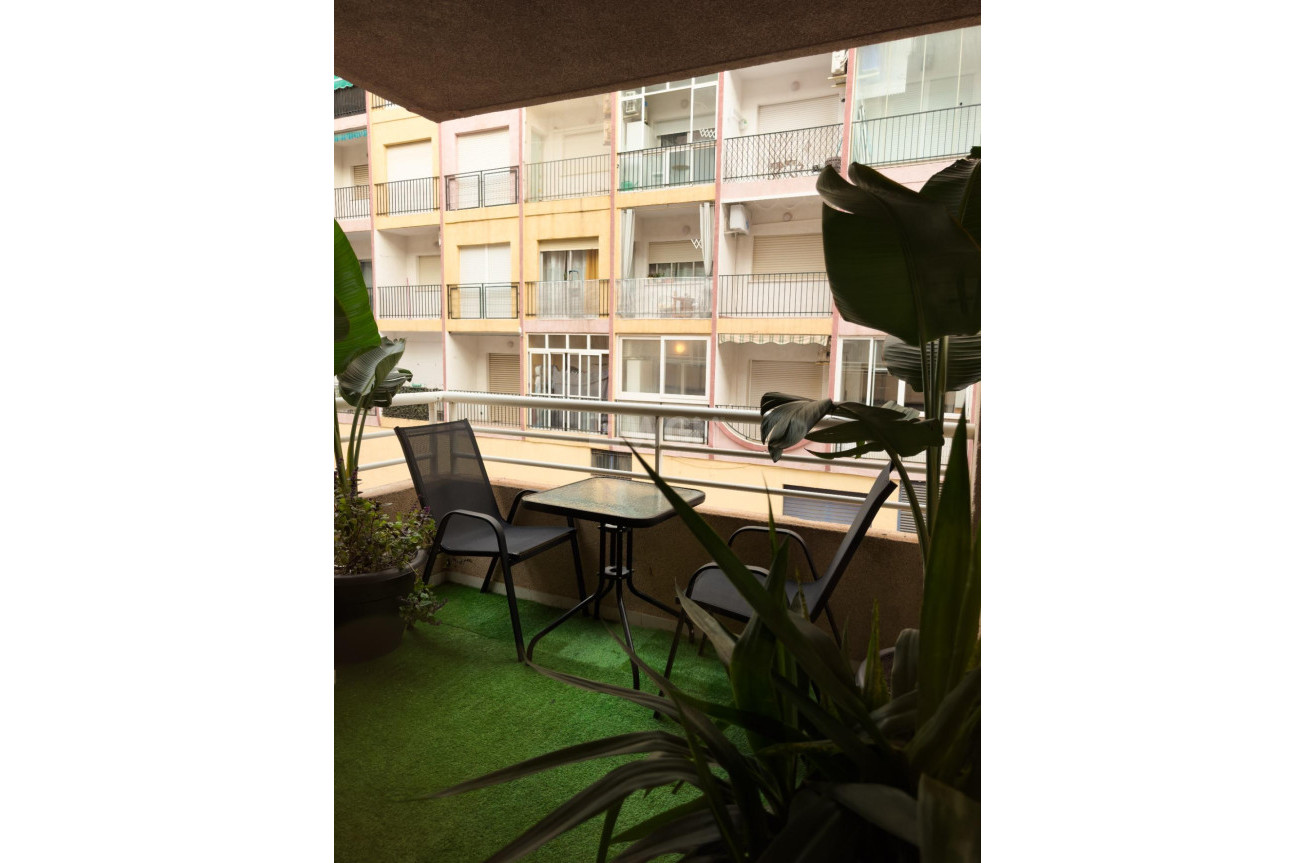 Odsprzedaż - Mieszkanie w bloku - Torrevieja - Curva Del Palangre