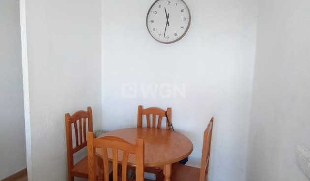 Odsprzedaż - Mieszkanie w bloku - Torrevieja - Punta Prima