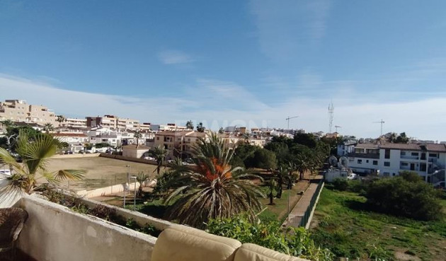 Odsprzedaż - Mieszkanie w bloku - Torrevieja - Punta Prima