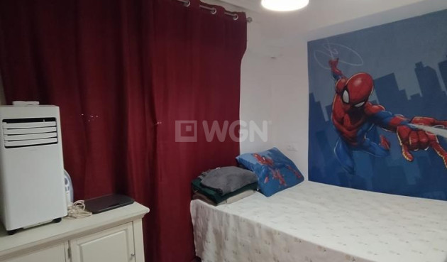 Odsprzedaż - Mieszkanie w bloku - Torrevieja - Punta Prima