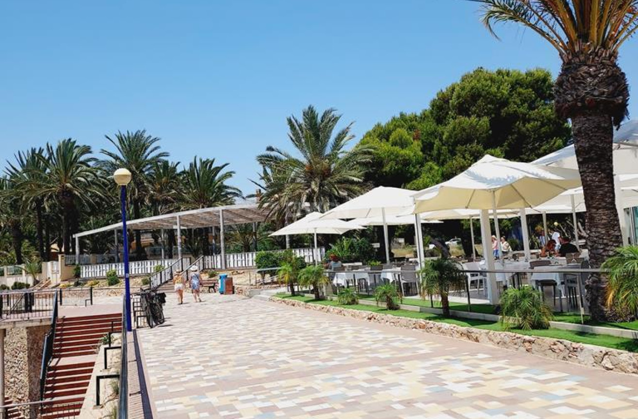 Odsprzedaż - Mieszkanie w bloku - Torrevieja - Punta Prima