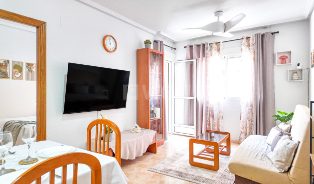 Odsprzedaż - Mieszkanie w bloku - Torrevieja - Costa Blanca