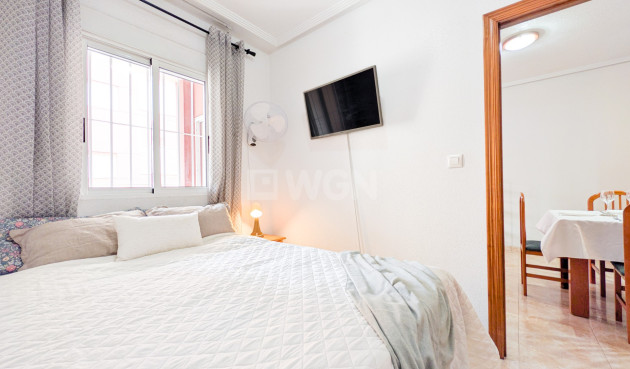 Odsprzedaż - Mieszkanie w bloku - Torrevieja - Costa Blanca