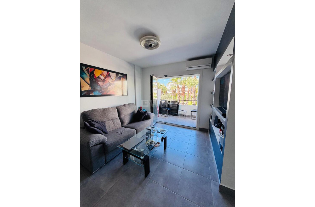 Odsprzedaż - Mieszkanie w bloku - Villamartin - Costa Blanca