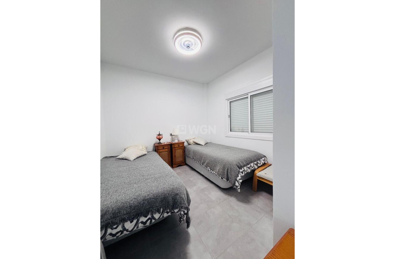 Odsprzedaż - Mieszkanie w bloku - Villamartin - Costa Blanca