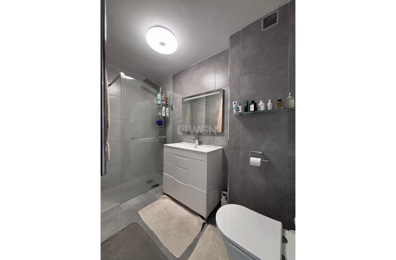 Odsprzedaż - Mieszkanie w bloku - Villamartin - Costa Blanca